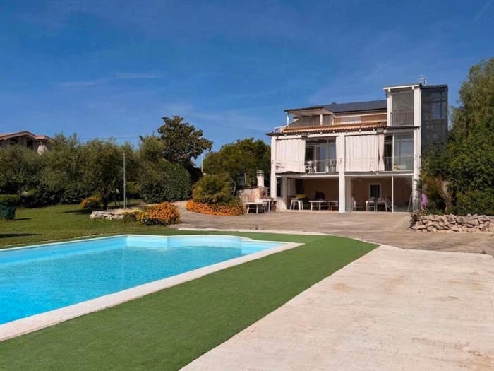 Casa con 6 locali in vendita in Strada Santa Caterina, Olmedo