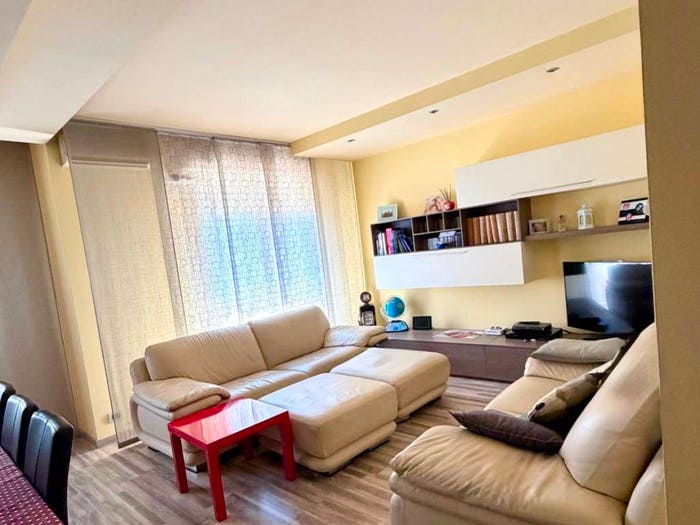 Casa con 6 locali in vendita in Via Pio Donati, Sacca Stazione, Modena