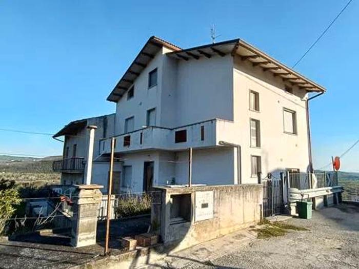 Casa con 6 locali in vendita in Contrada Luzio, Altino