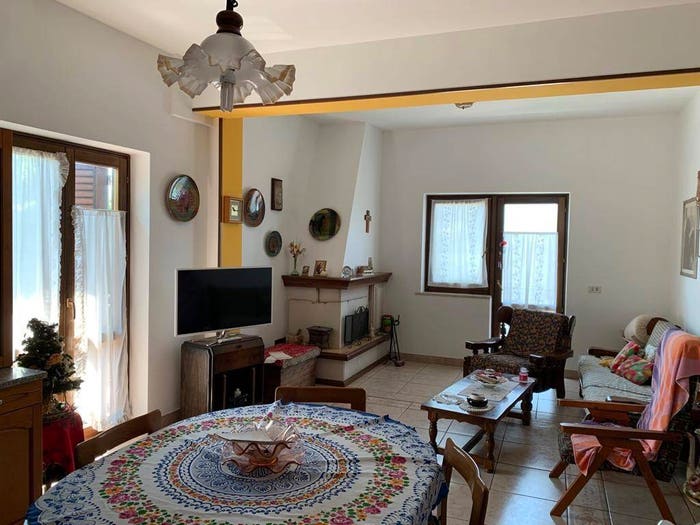 Appartamento con 5 locali in vendita in Via Sant'Ippolito, Centro, Isernia