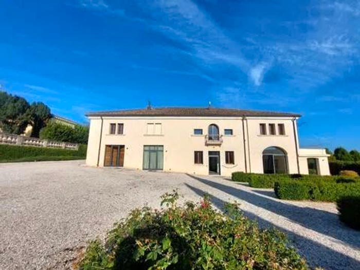 Casa quadrilocale in vendita in Asolo