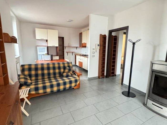 Appartamento trilocale in vendita in Via Borgo San Siro, Parasacco, Zerbolò