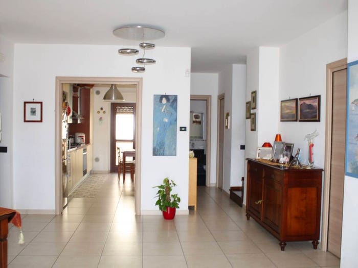 Casa trilocale in vendita in Via Alcide De Gasperi, Pellezzano