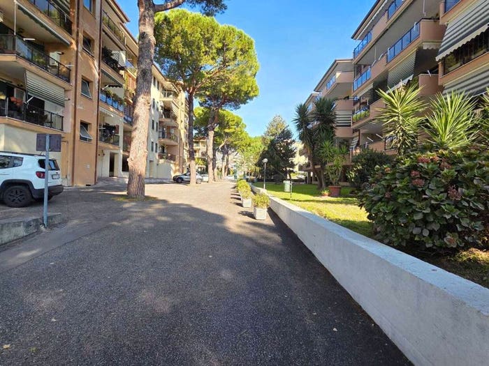 Appartamento trilocale in vendita in Via Francesco Petrarca, Tredici, Caserta