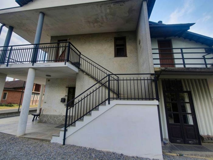 Casa con 6 locali in vendita in Zona Grange Basolo, Rivarossa