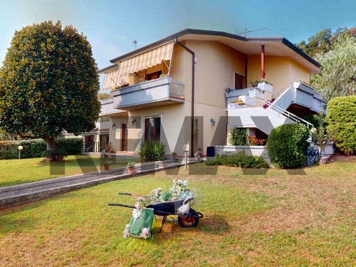 Casa con 6 locali in vendita in Via Cegino, Piano di Conca, Massarosa