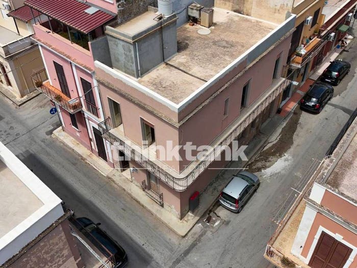 Casa trilocale in vendita in Via Cimarosa, Centro, Avola