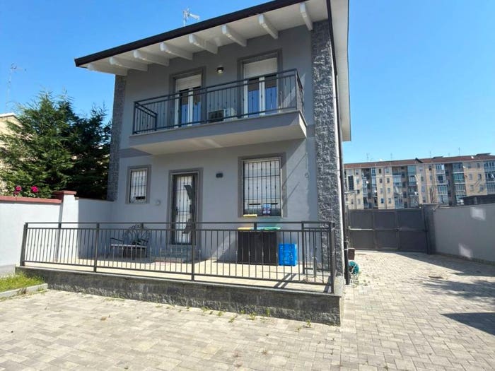 Casa quadrilocale in vendita in Via Somalia, San Pietro, Moncalieri