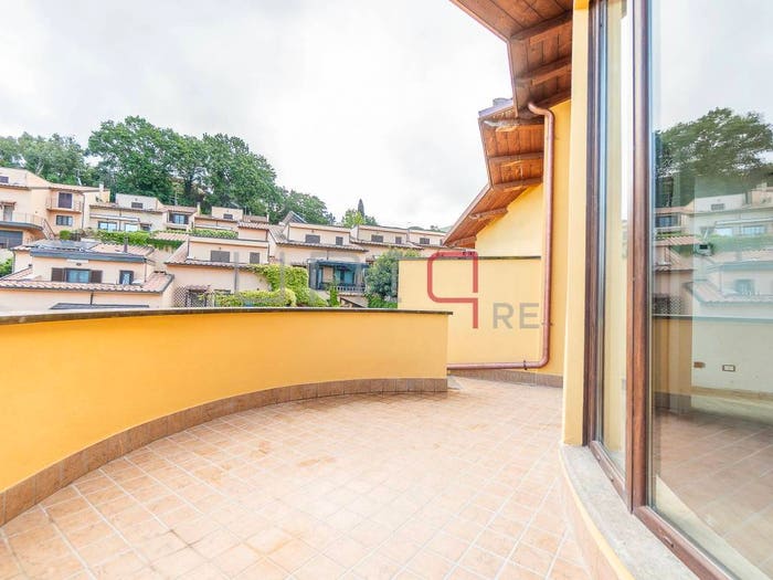 Casa con 5 locali in vendita in Via Leonardo da Vinci, Centro, Monte Porzio Catone