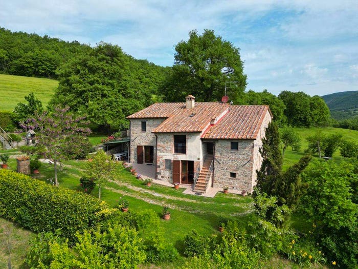 Casa con 6 locali in vendita in Via Fonte Antese, Centro, Radicofani