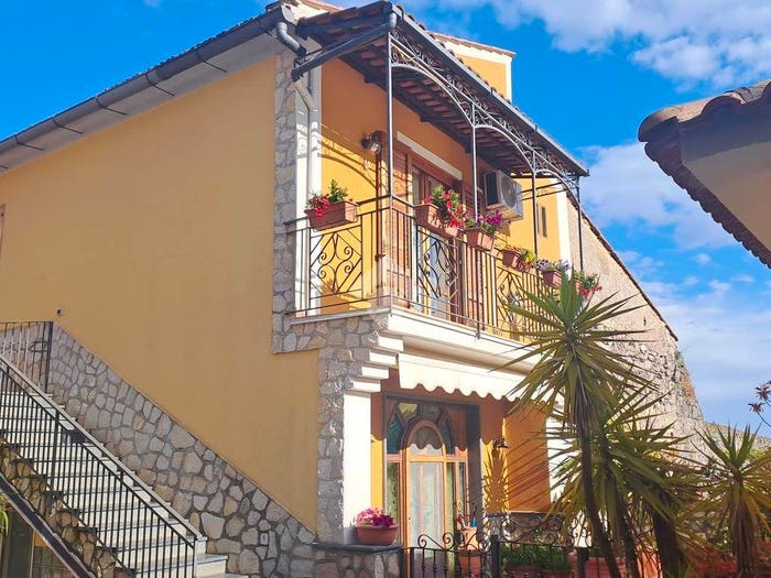 Appartamento con 5 locali in vendita in Via Pineta la Serra, Centro, Cava de' Tirreni