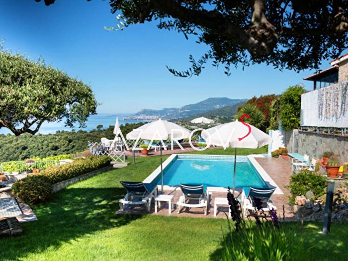 Casa con 6 locali in vendita in Via Coggiola, Via Romana, Bordighera