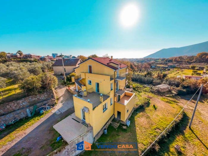 Casa con 6 locali in vendita in Via delle Fornaci, Centro, Loano