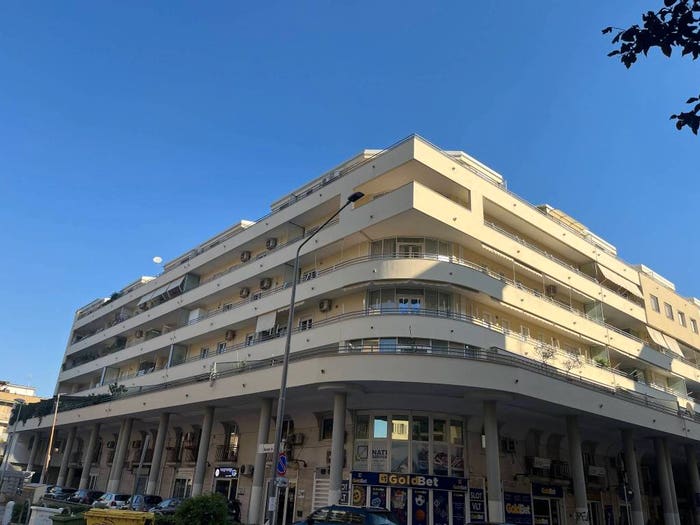 Appartamento trilocale in vendita in Vicolo Reame di Napoli, Ferrarecce Università, Caserta