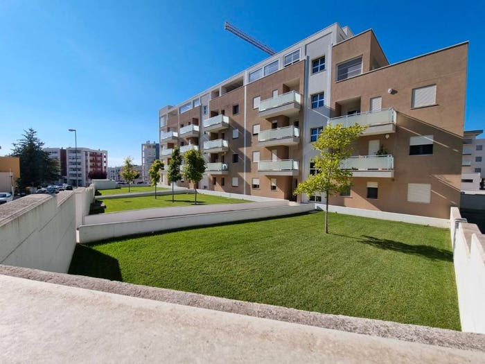 Appartamento con 6 locali in vendita in Via degli Aragonesi, Centro, Matera