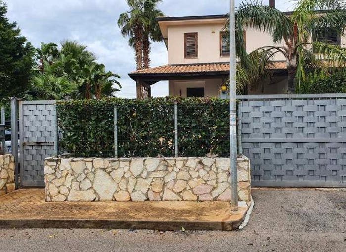 Casa con 6 locali in vendita in Viale Levante, Milioti, Carini