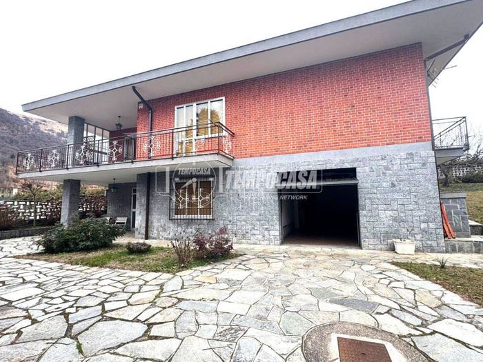 Casa con 6 locali in vendita in Via Lanzo, Centro, Givoletto
