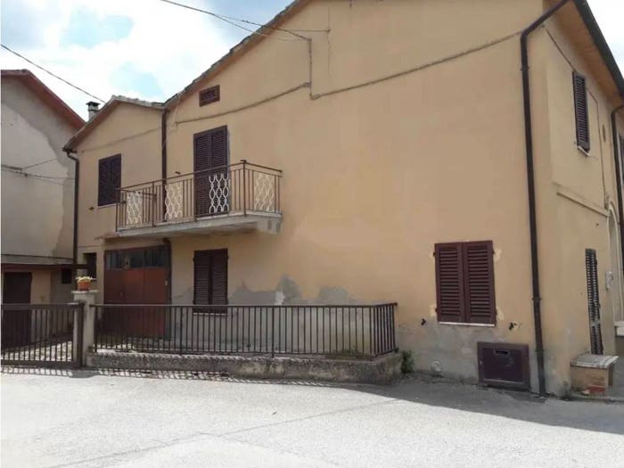 Casa con 6 locali in vendita in Via Castiglionese, Colgiordano, Panicale