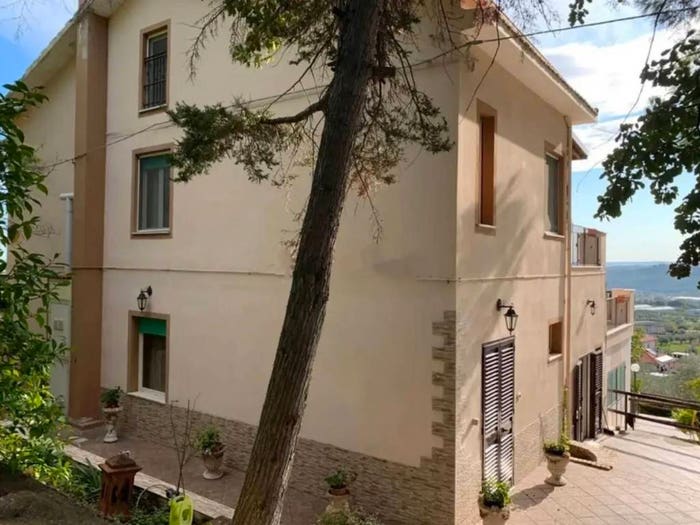 Casa con 6 locali in vendita in Via Raieta, Centro, Collecorvino
