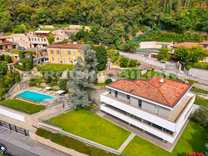 Casa con 6 locali in vendita in Via Bernardino Varisco, Panoramica, Brescia