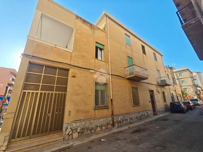 Appartamento quadrilocale in vendita in Via Papa Giovanni XXIII, Casa Santa, Erice