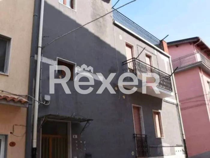 Appartamento con 6 locali in vendita in Via Nicola Laterza, Pomarico
