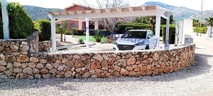 Casa con 5 locali in vendita in Contrada Fraginesi, Castellammare Del Golfo