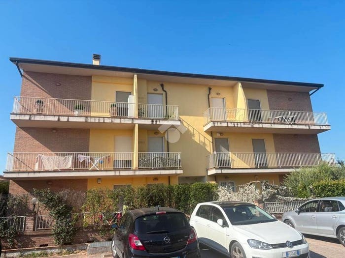 Appartamento trilocale in vendita in Via Dante Alighieri, Sant'Angelo di Celle, Deruta