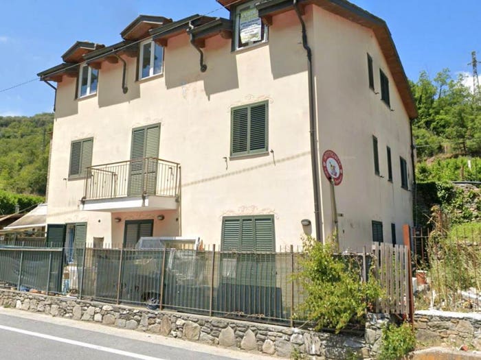 Appartamento trilocale in vendita in Strada Provinciale via Roma o Via Lenzari Snc, Centro, Vessalico