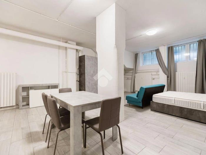 Appartamento trilocale in vendita in Via Palanzone, Niguarda, Milano