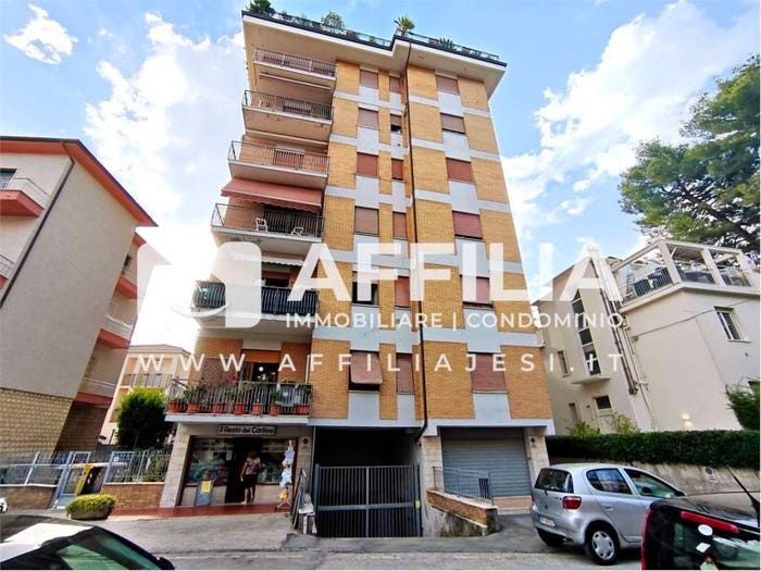 Appartamento con 5 locali in vendita in VIA SANZIO, San Francesco Papa Giovanni XXIII, Jesi