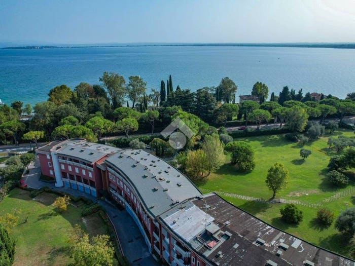 Appartamento trilocale in vendita in Desenzanino, Desenzano del Garda