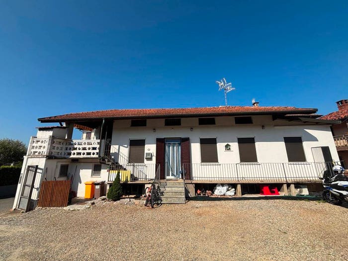 Casa quadrilocale in vendita in Via Giuseppe Garibaldi, Sandigliano