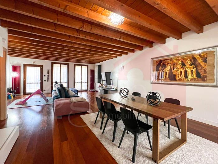 Casa con 5 locali in vendita in Cascina Settimo, Settimo, Bornasco