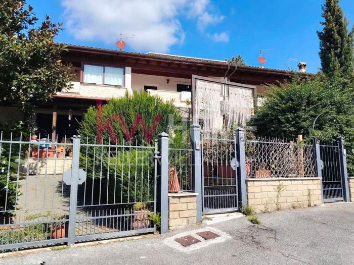 Casa quadrilocale in vendita in Via Michele Rosi, Aranova, Fiumicino