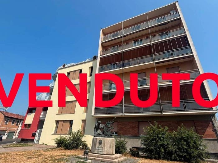 Appartamento trilocale in vendita in Via Ginibissa, Abbiategrasso