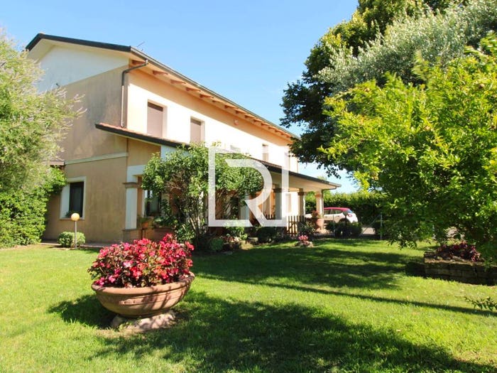Casa quadrilocale in vendita in Branchise, Bulgarnò, Cesena