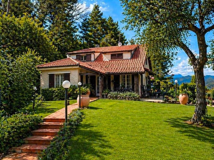 Casa con 6 locali in vendita in Centro, Camporosso