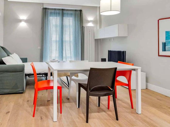 Appartamento trilocale in affitto in Centrale, Milano