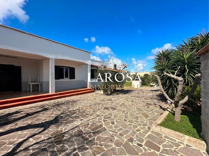 Casa con 5 locali in vendita in Melendugno