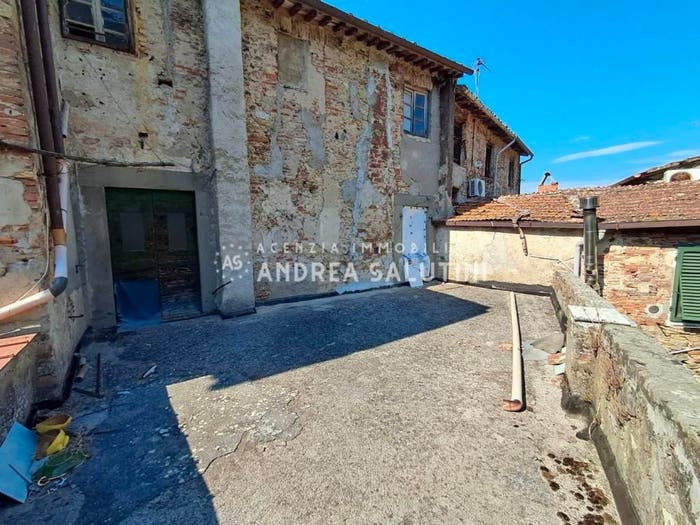 Appartamento con 5 locali in vendita in Centro, Buti