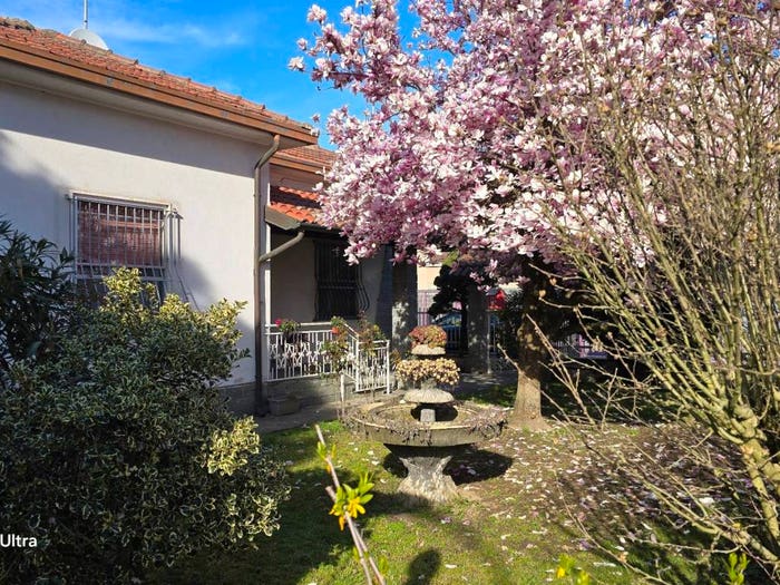 Casa trilocale in vendita in Corso Giuseppe Garibaldi, Centro, Mortara