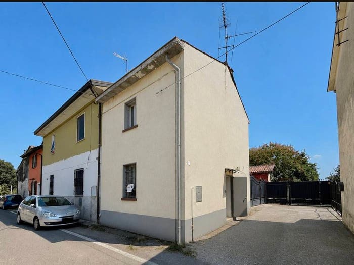 Casa trilocale in vendita in Via U Pelò, Dossocaselle, Castelvetro Piacentino
