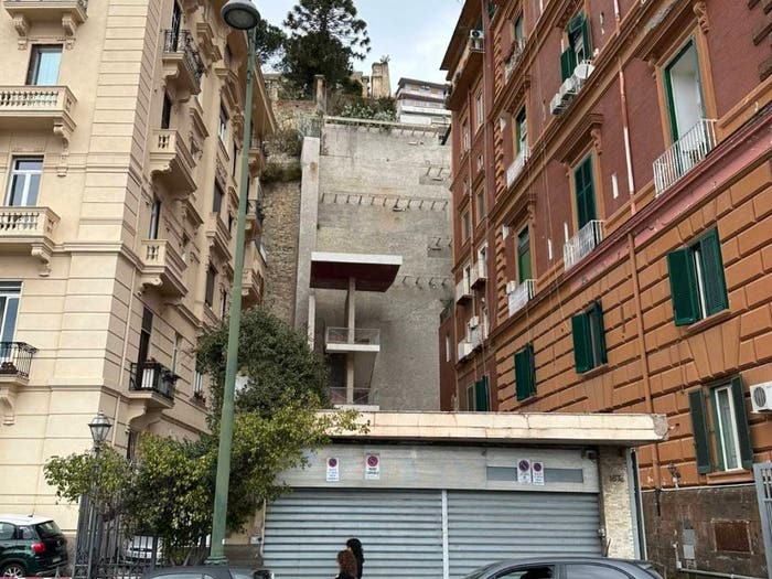 Appartamento con 5 locali in vendita in Corso Vittorio Emanuele, Piazza Amedeo Parco Margherita, Napoli