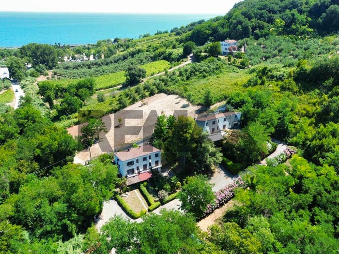 Appartamento con 5 locali in vendita in Contrada Coste Del Mulino, Rocca San Giovanni