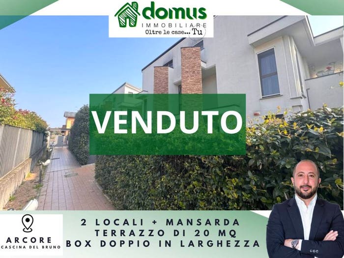 Appartamento trilocale in vendita in Via Val di Scalve, Cascina del Bruno, Arcore