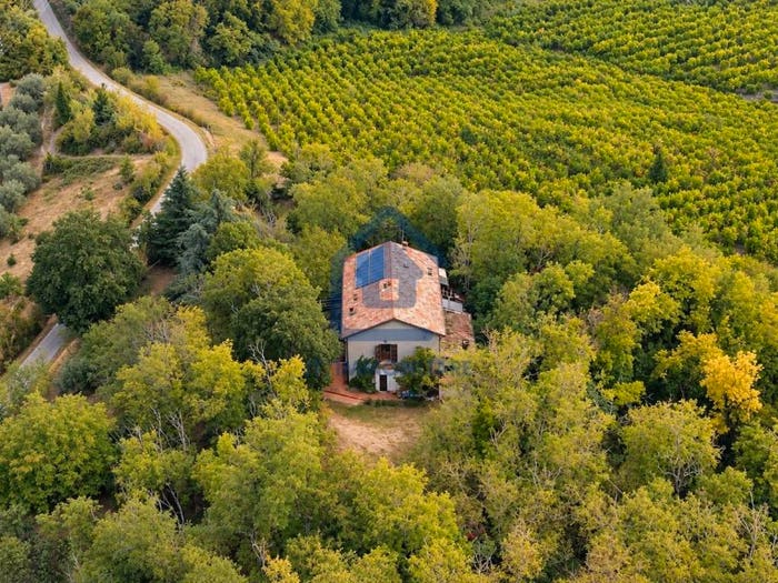 Casa con 6 locali in vendita in strada san lorenzo, Meldola