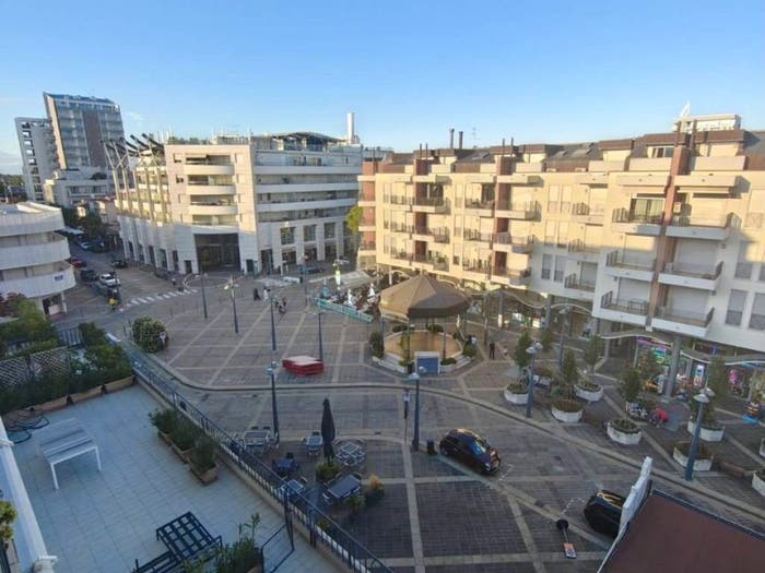 Appartamento trilocale in vendita in Piazza Guglielmo Marconi, Lido Centro Ovest, Jesolo