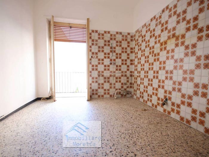 Appartamento trilocale in vendita in Via Silvio Pellico, Borgo Piave Corso Europa Zona Ferrero, Alba