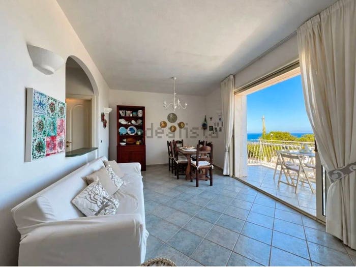 Appartamento trilocale in vendita in Via Quercia, Centro, Ischia